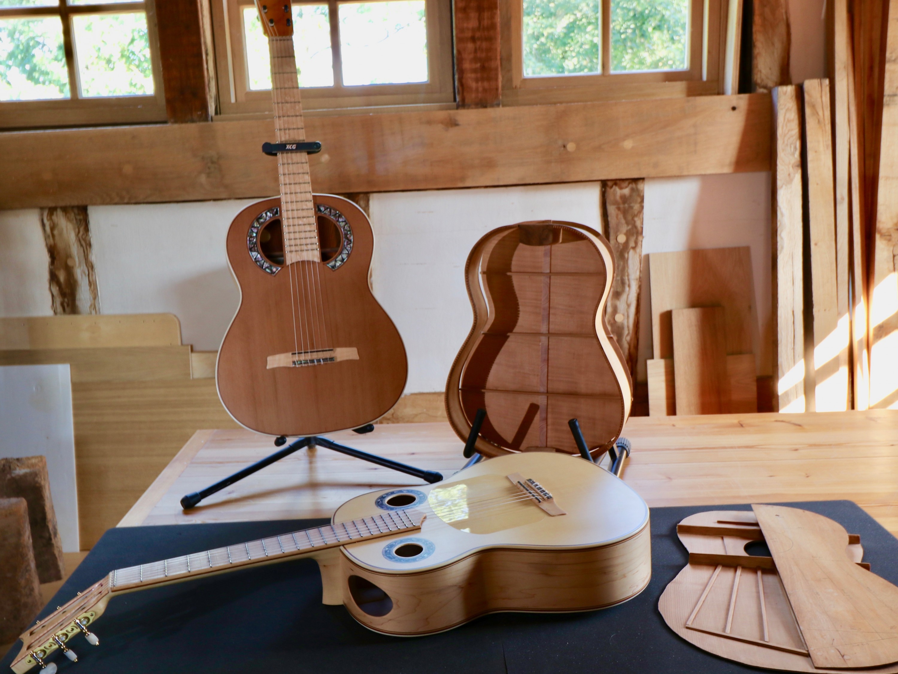 inspiration-to-resume-a-guitar-making-project-news-furniture