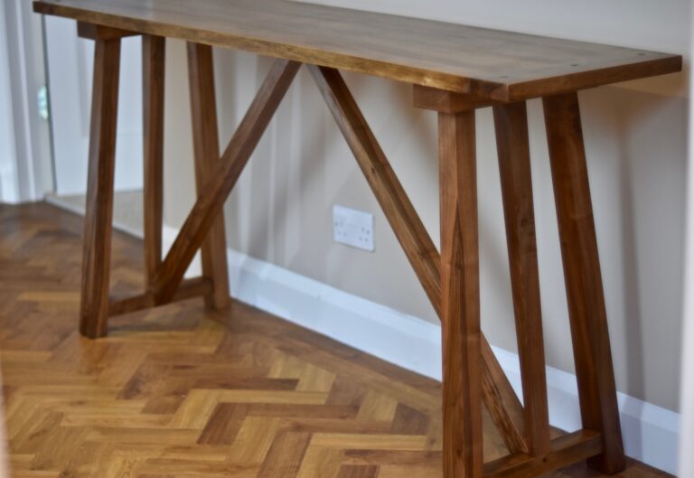 bespoke_walnut_table