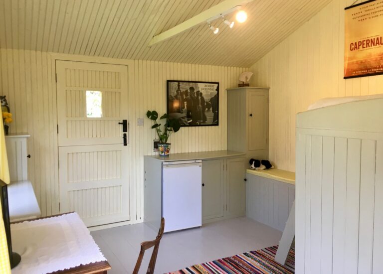 extra_bedroom