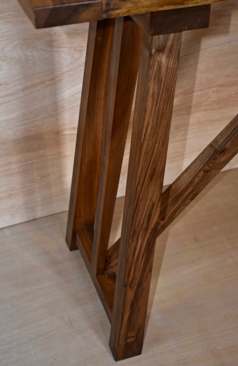tapered_and_set_back_legs_for_a_console_table